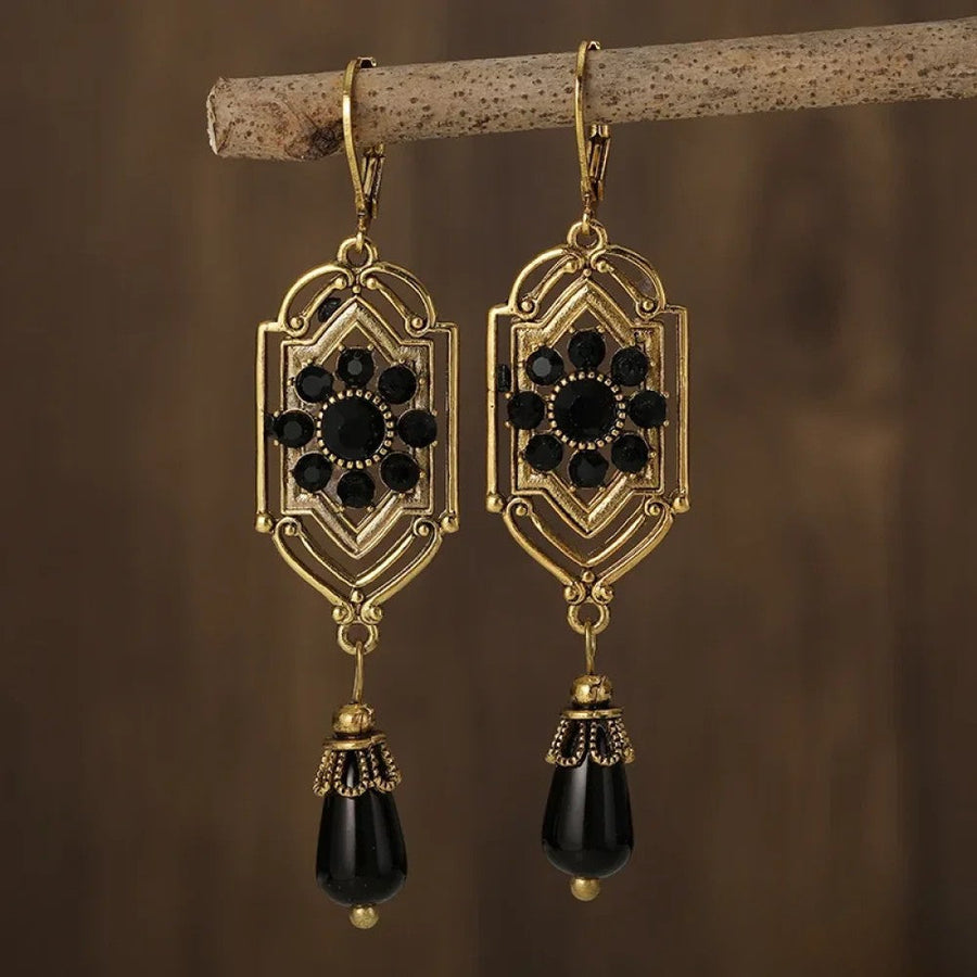 Isolde | Retro Black Earrings