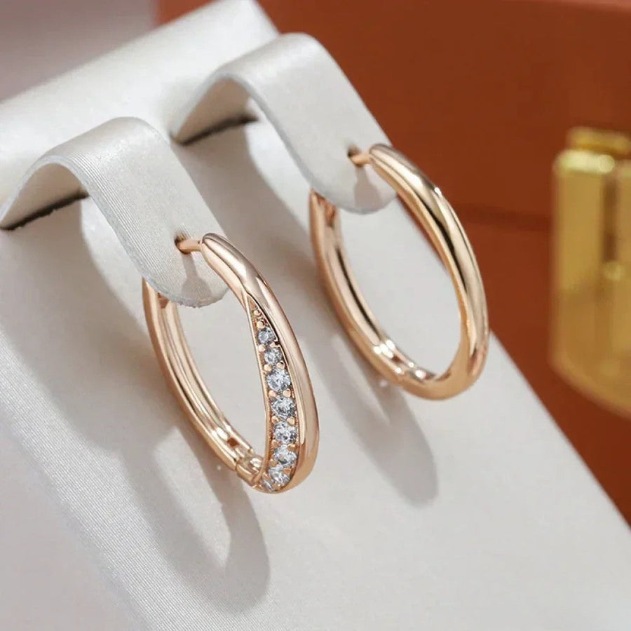 Acacia | Elegant Golden Hoop Earrings
